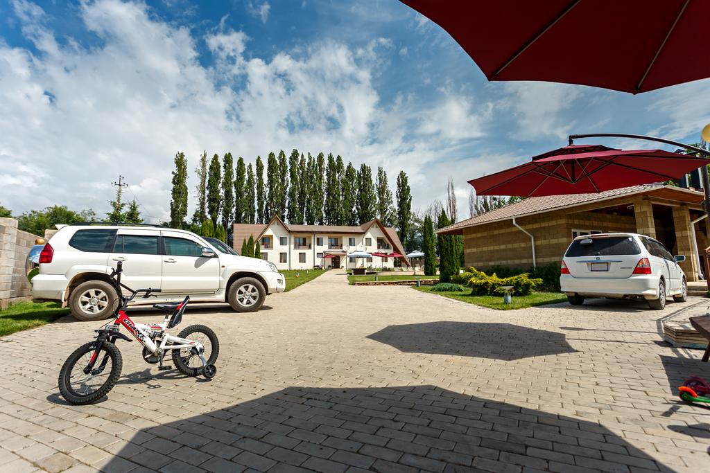 Dolinnka Hotel Cholpon-Ata Εξωτερικό φωτογραφία