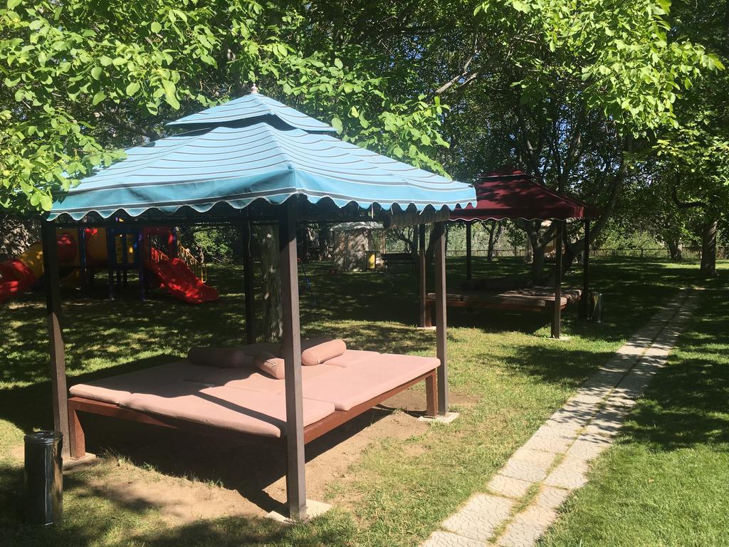Dolinnka Hotel Cholpon-Ata Εξωτερικό φωτογραφία
